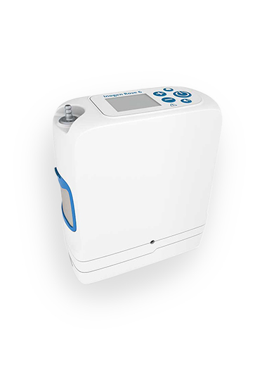 Der kompakte und tragbare Sauerstoffkonzentrator Inogen Rove 6™ (Hersteller Inogen), vertrieben von PMT Medizintechnik GmbH, zeigt sein modernes, weiß-graues Design mit Display und Bedientasten.